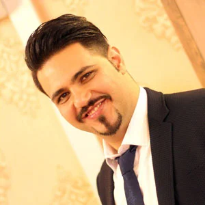 تیم آذر آنلاین- آبتین حیدرآبادیان